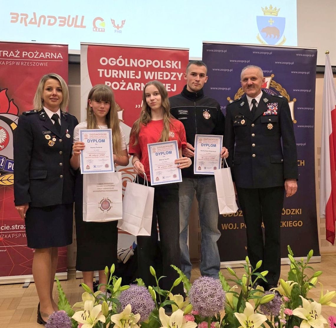 Reprezentanci powiatu krośnieńskiego na Wojewódzkim Finale OTWP Reprezentanci powiatu krośnieńskiego na Wojewódzkim Finale OTWP