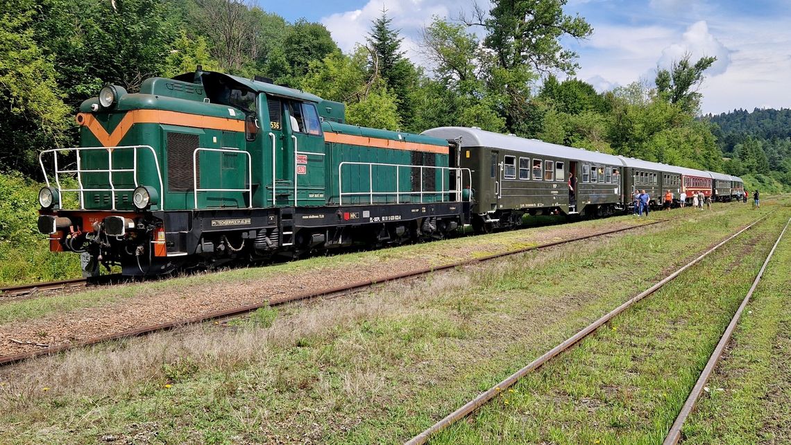 Retro Express Bieszczady wraca na tory. Niezwykła podróż z Jasła do Krościenka