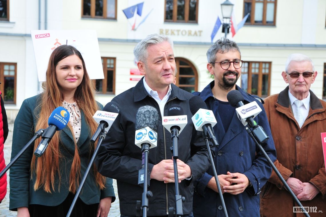 Robert Biedroń w Krośnie: „Za pomocą długopisu naprawdę wiele można zmienić”