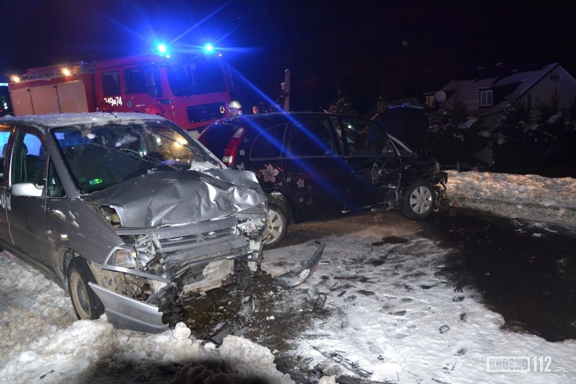 ROGI: Zderzenie dwóch samochodów na ul. Długiej