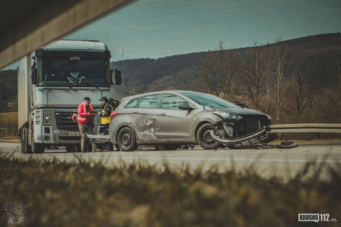 Równe. Zderzenie trzech samochodów na DK19