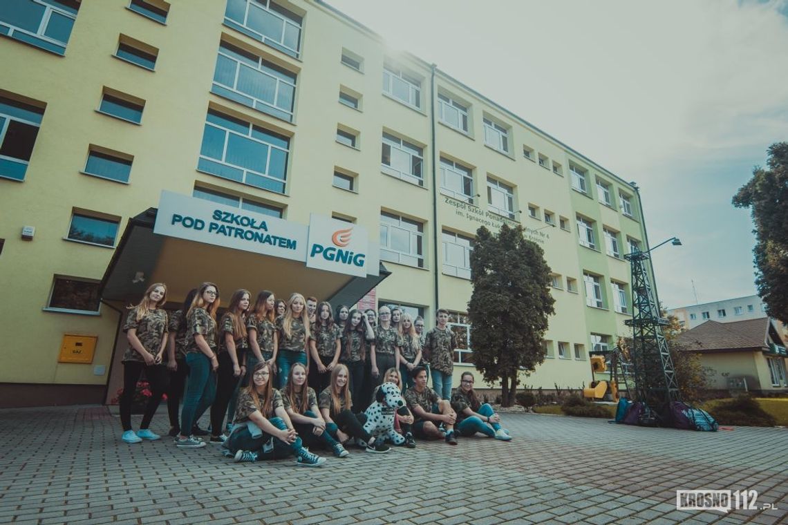 Rozpoczął się nowy rok szkolny dla klas ratowniczo-obronnych w Naftówce