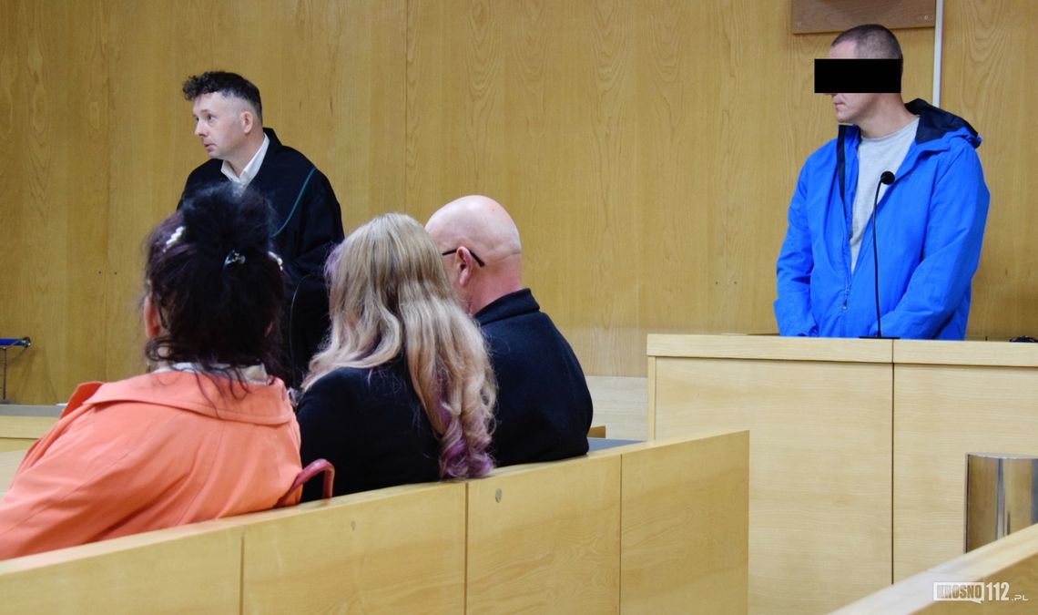Rozpoczął się proces 44-latka oskarżonego o zabójstwo partnerki. Sąd wyłączył jawność