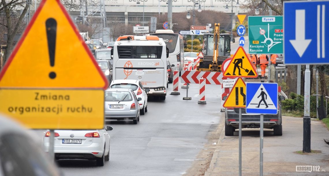 Rozpoczęła się przebudowa ronda Solidarności w Krośnie. Do połowy sierpnia będą utrudnienia