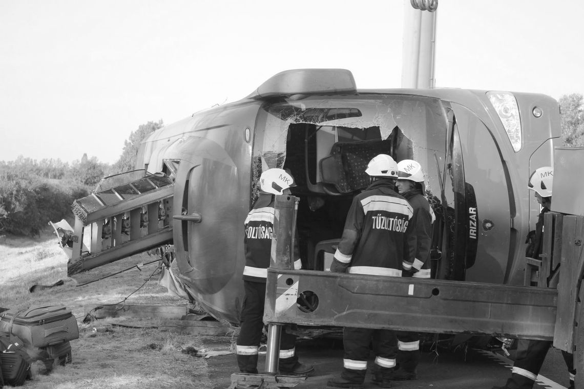 Ruszyła procedura sprowadzenia do Polski ciał ofiar katastrofy polskiego autokaru Ruszyła procedura sprowadzenia do Polski ciał ofiar katastrofy polskiego autokaru