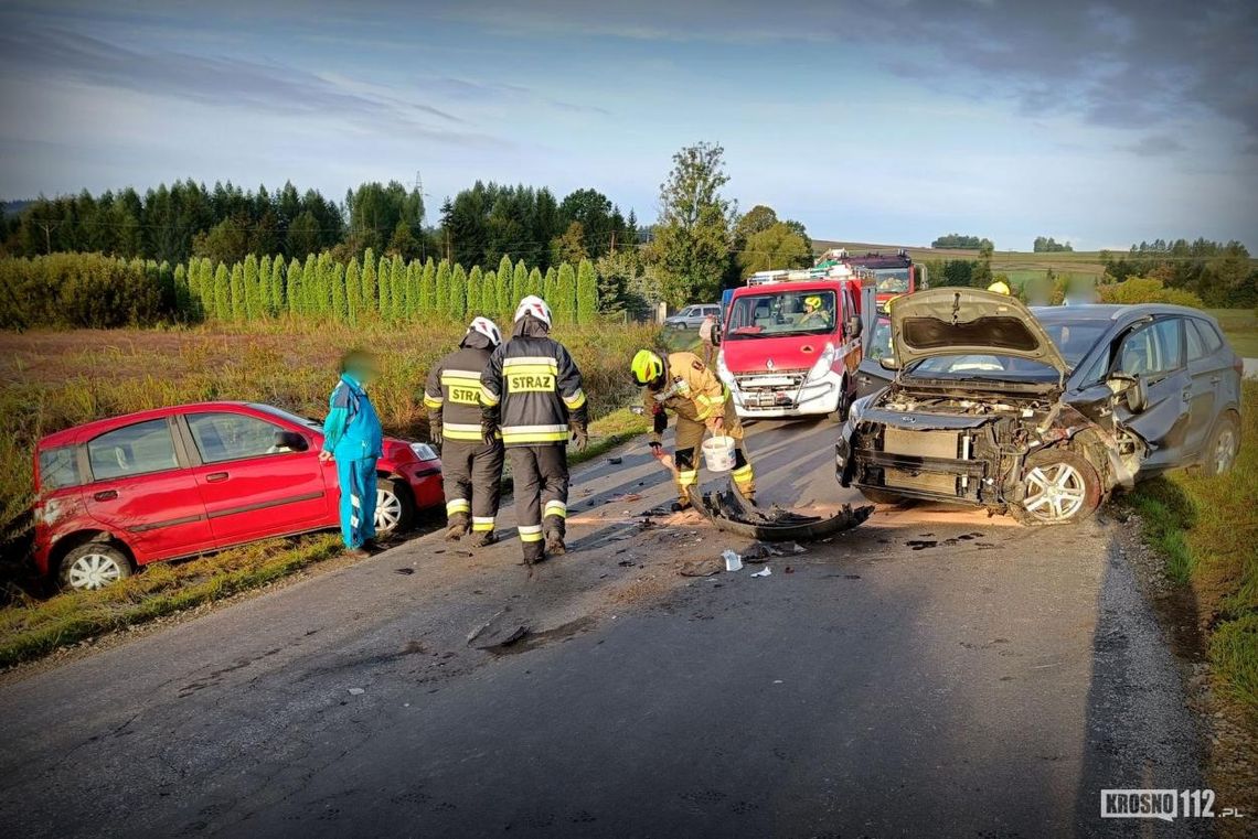 ? Rymanów. Czołowe zderzenie dwóch samochodów osobowych /AKTUALIZACJA