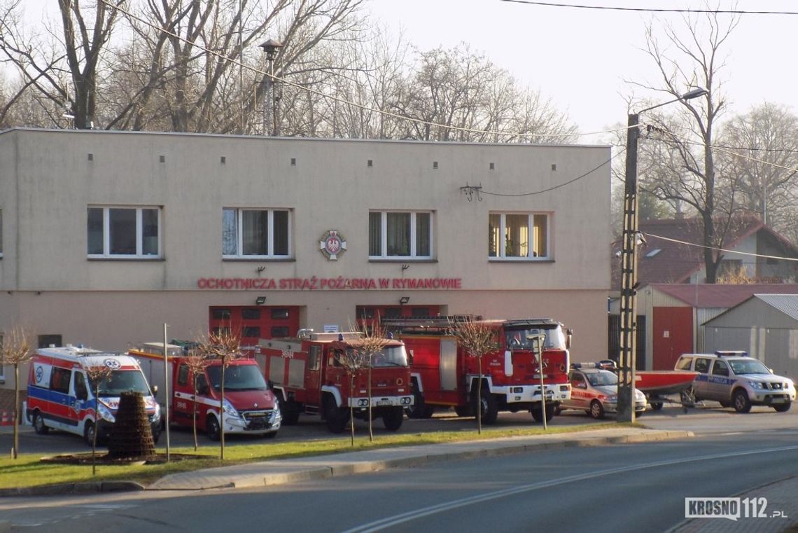 RYMANÓW: Karetka, straż pożarna i policja w jednym budynku?
