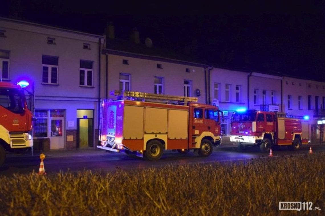 RYMANÓW: Zadymienie w kamienicy na Rynku