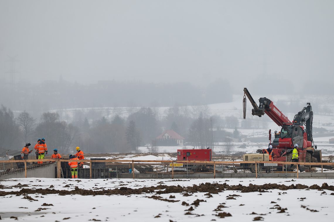 S19 nawet zimą rośnie w siłę. Od ziemnych robót po testy fundamentów pod setki ton