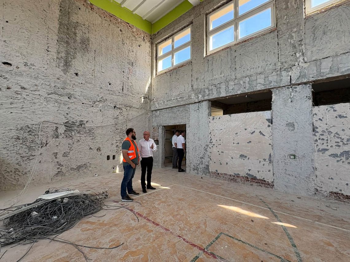 Sala gimnastyczna w Miejscu Piastowym będzie rozbudowana. W planach m.in. 9-metrowa ścianka Sala gimnastyczna w Miejscu Piastowym będzie rozbudowana. W planach m.in. 9-metrowa ścianka
