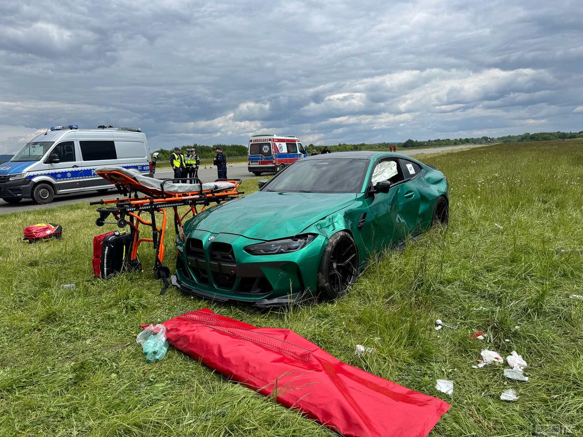 Samochód wjechał w tłum ludzi na imprezie motoryzacyjnej w Krośnie