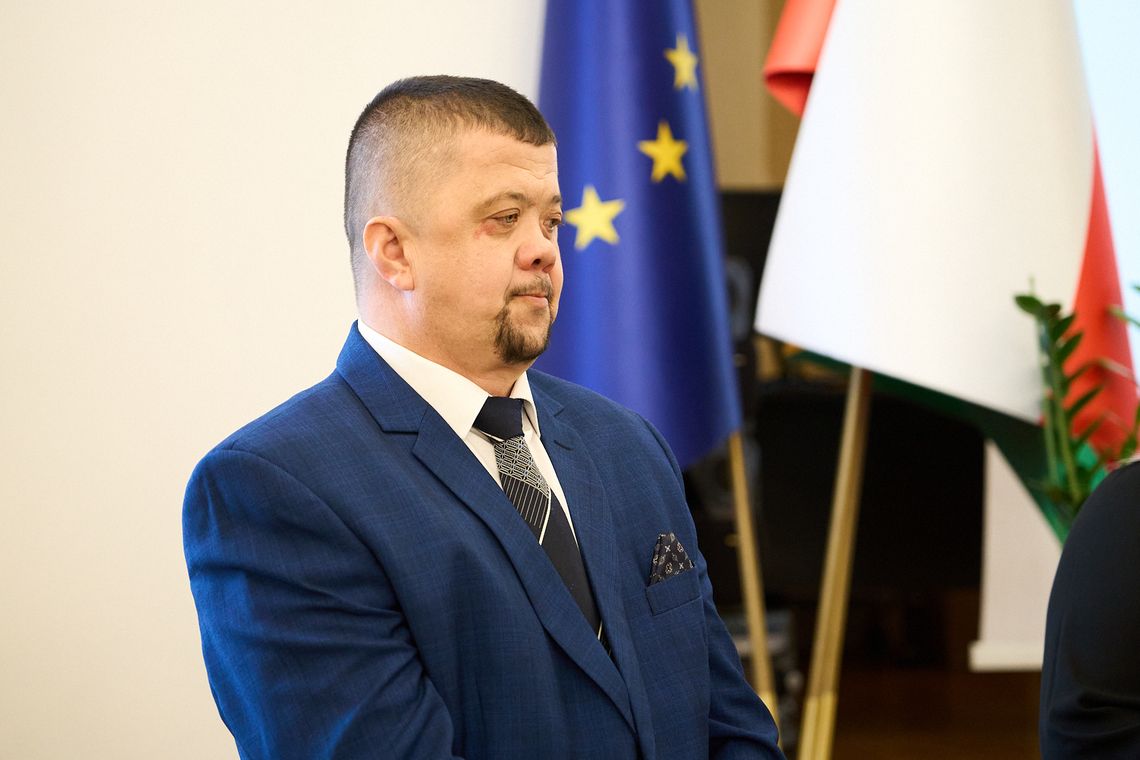 Sesja Rady Miejskiej w Jedliczu. Nowy radny złożył ślubowanie