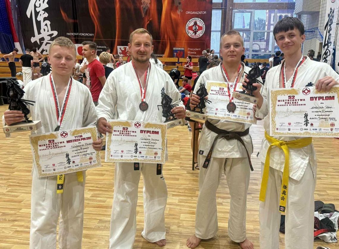 Seweryn Bożek z tytułem Mistrza Polski! Sukcesy zawodników z Krośnieńskiego Klubu Kyokushin Karate