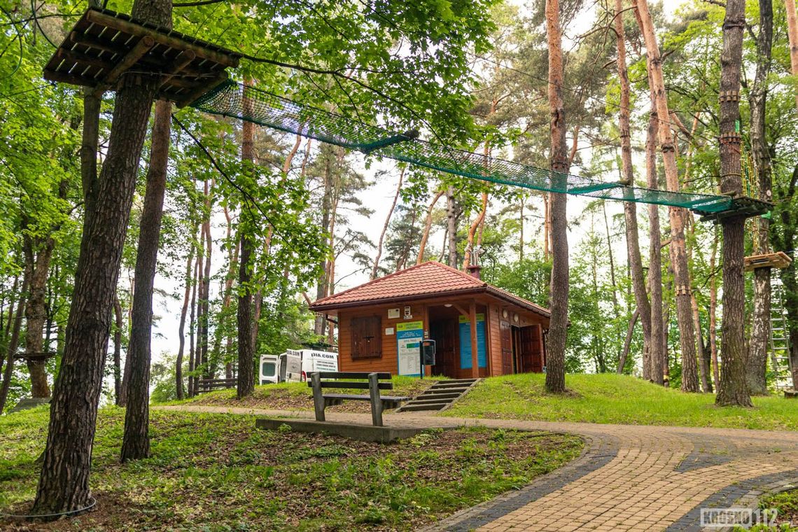 Sezon w krośnieńskim parku linowym rozpoczęty. W maju i czerwcu działa w weekendy