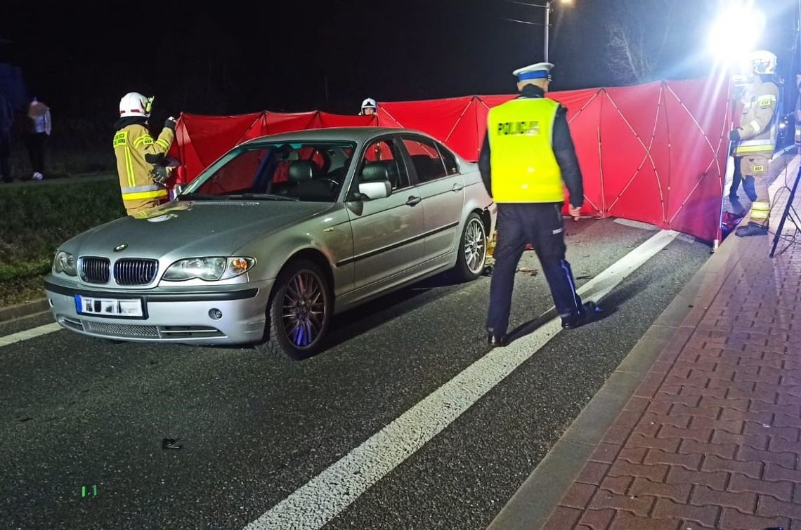 Śmierć 71-letniego kierowcy jednośladu. Wjechał w tył BMW