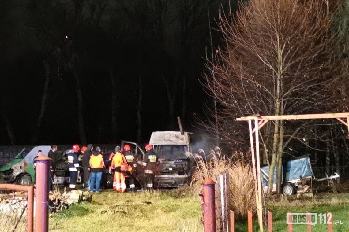 Spalił się bus. W środku mieszkał mężczyzna