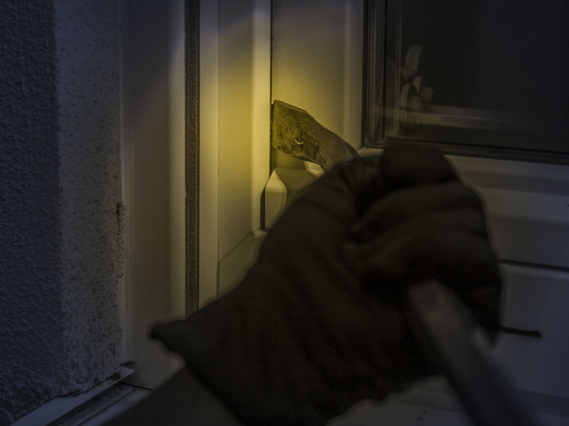Sprawca kradzieży w Krośnie i powiecie złapany. Włamywaczem okazał się 18-latek