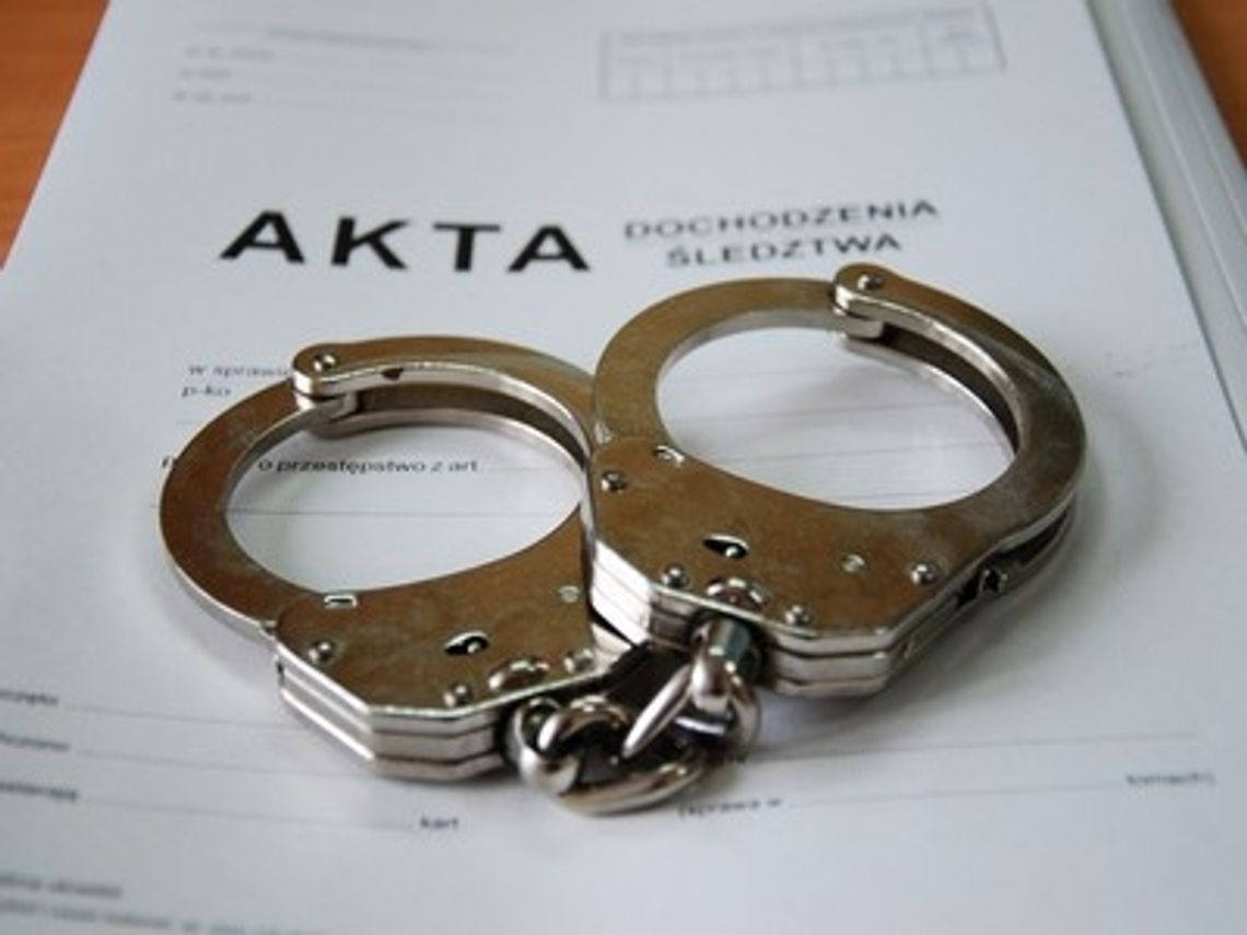 Sprawca rozboju na 88-latce zatrzymany przez policjantów Sprawca rozboju na 88-latce zatrzymany przez policjantów