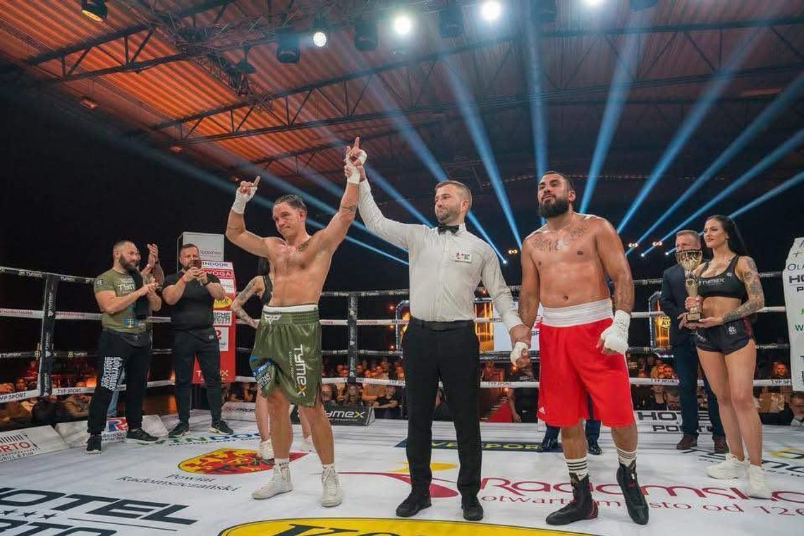 Stanisław Gibadło z Bratkówki zwycięża na Radomsko Korner Boxing Night