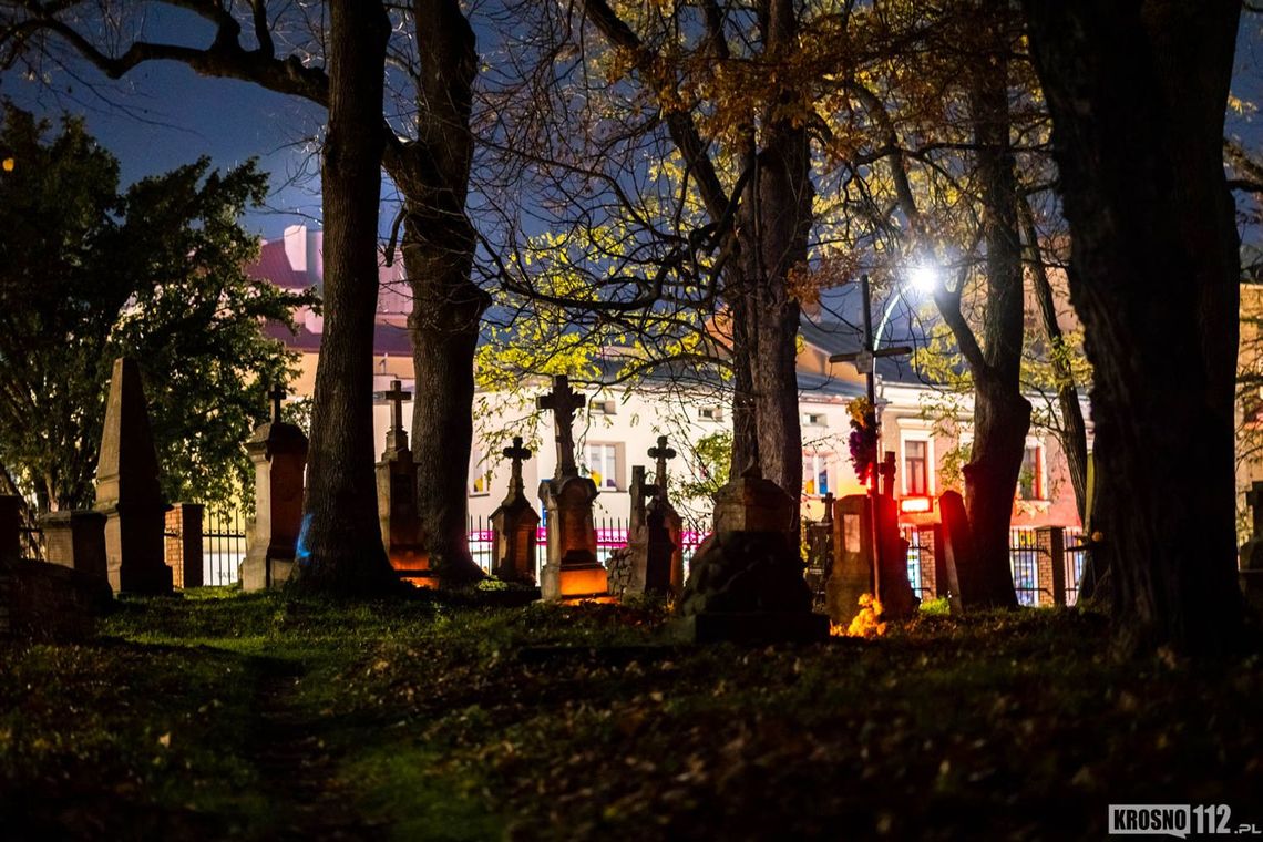 Stary Cmentarz w Krośnie. Historia zapisana w kamieniu [ZDJĘCIA]