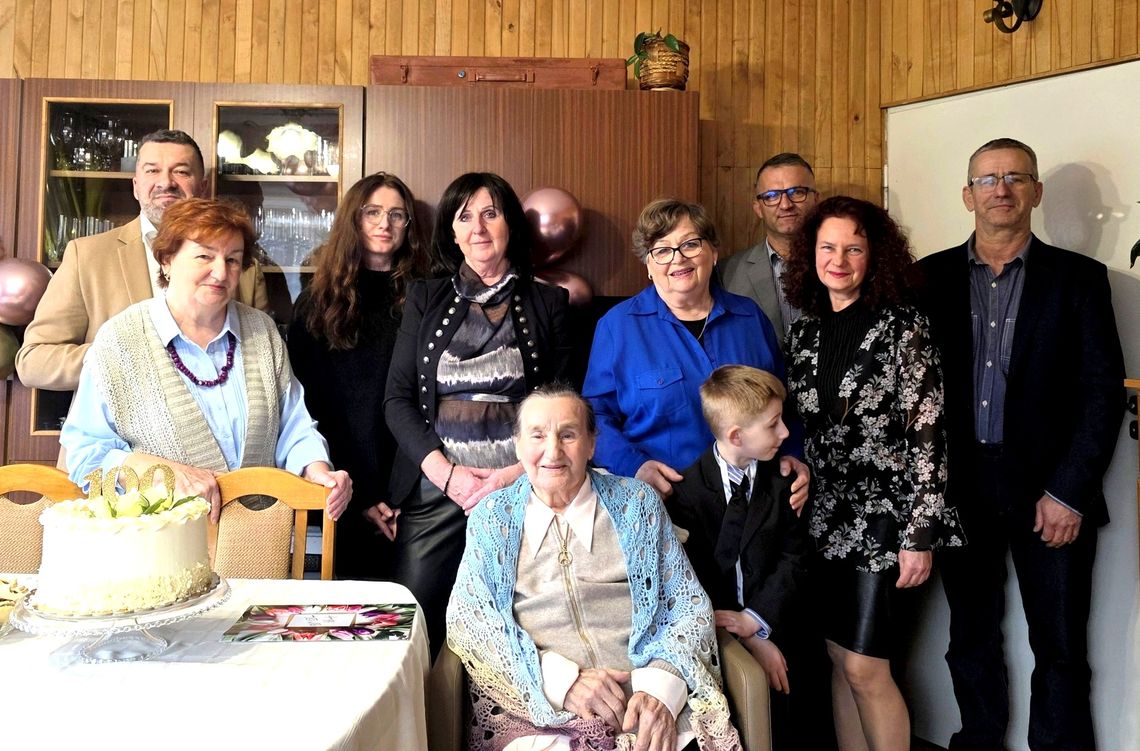 Sto lat minęło… Wyjątkowy jubileusz Pani Janiny Krukar z Posady Górnej