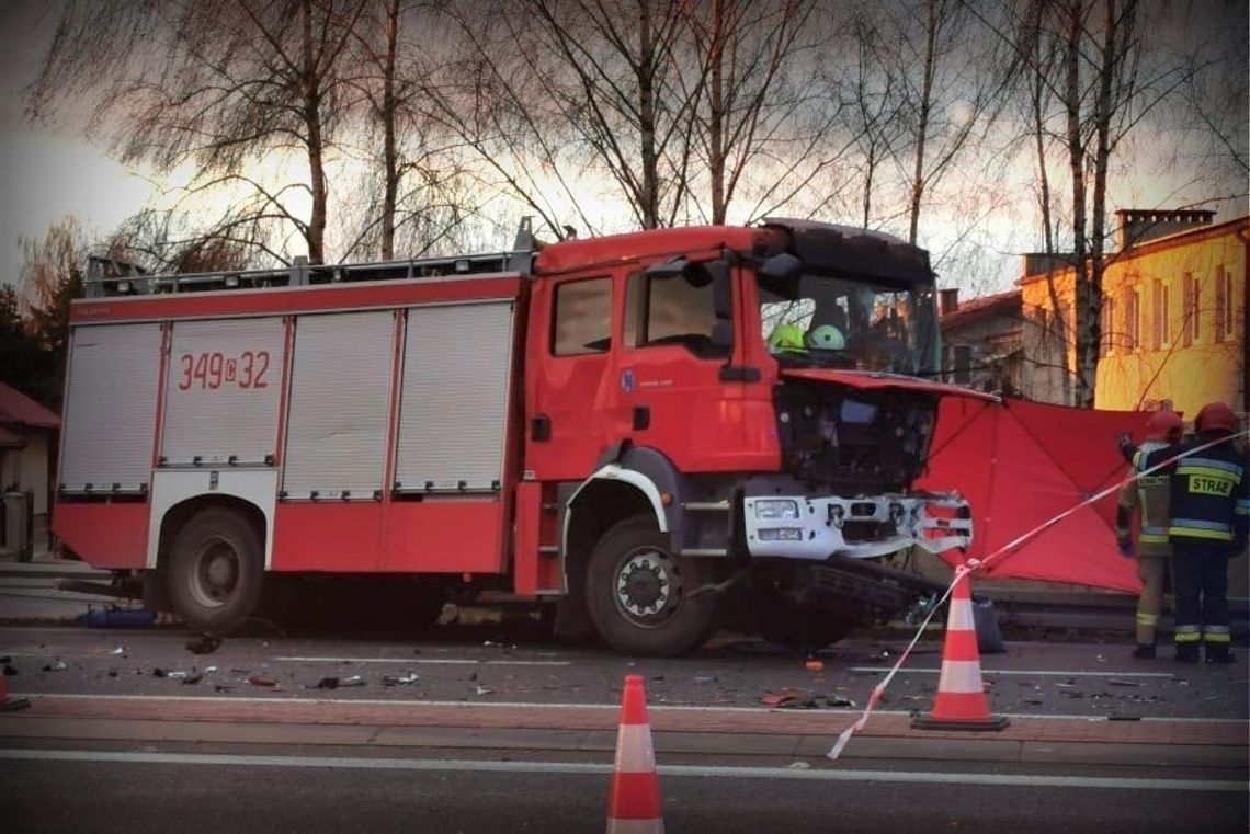 Strażacka brać w żałobie. Strażacy zginęli w wypadku jadąc do pożaru sadzy