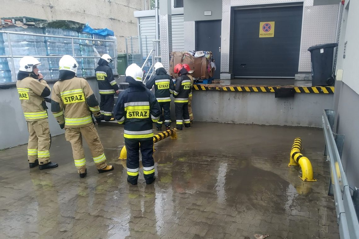 Strażacy interweniowali w związku z burzami