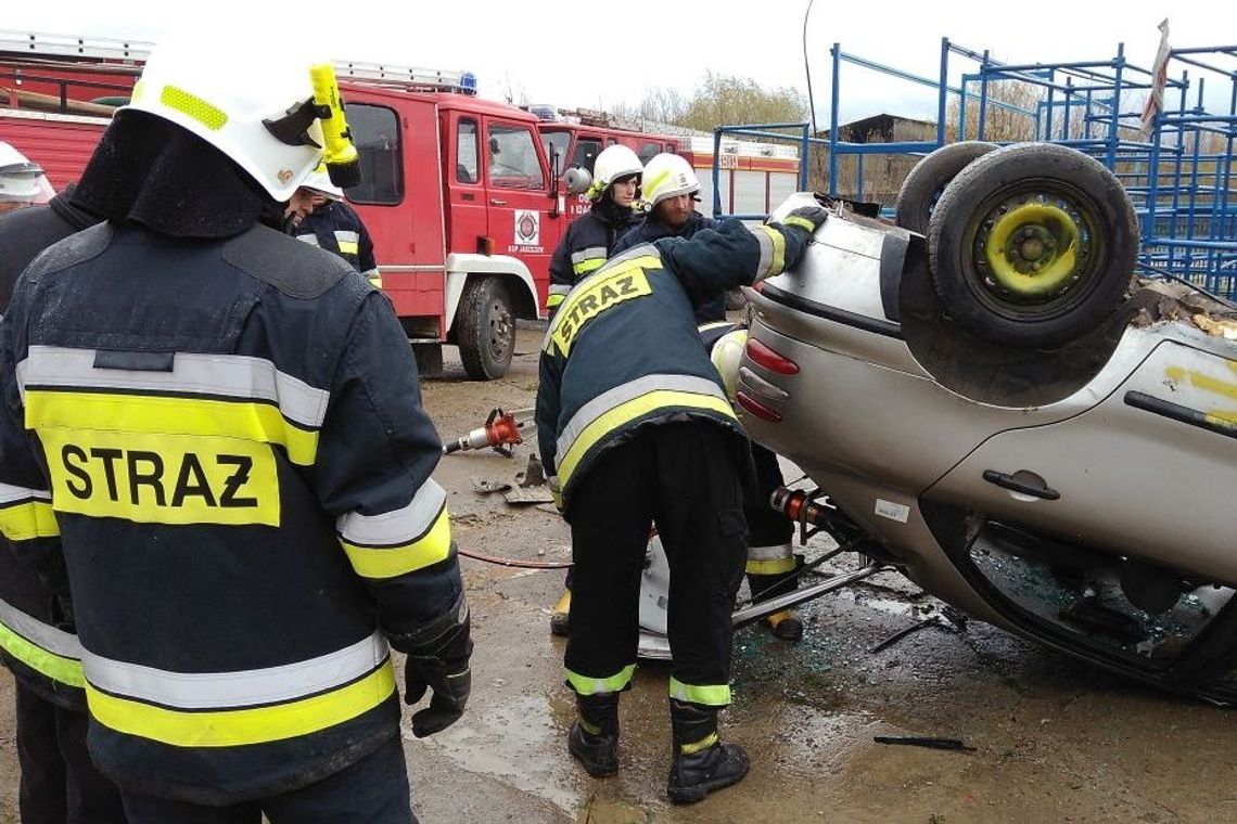 Strażacy OSP szkolą się z ratownictwa technicznego
