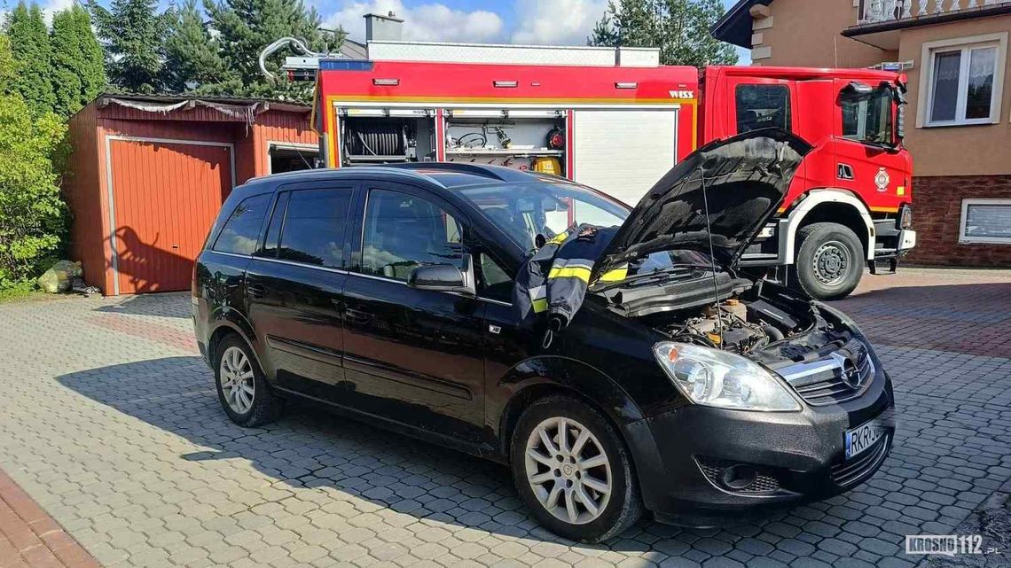 Strażacy wezwani do pożaru Opla w Teodorówce