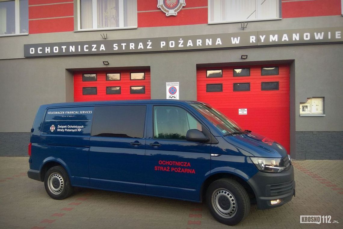 Strażacy z OSP Rymanów nowym busem niosą pomoc uchodźcom