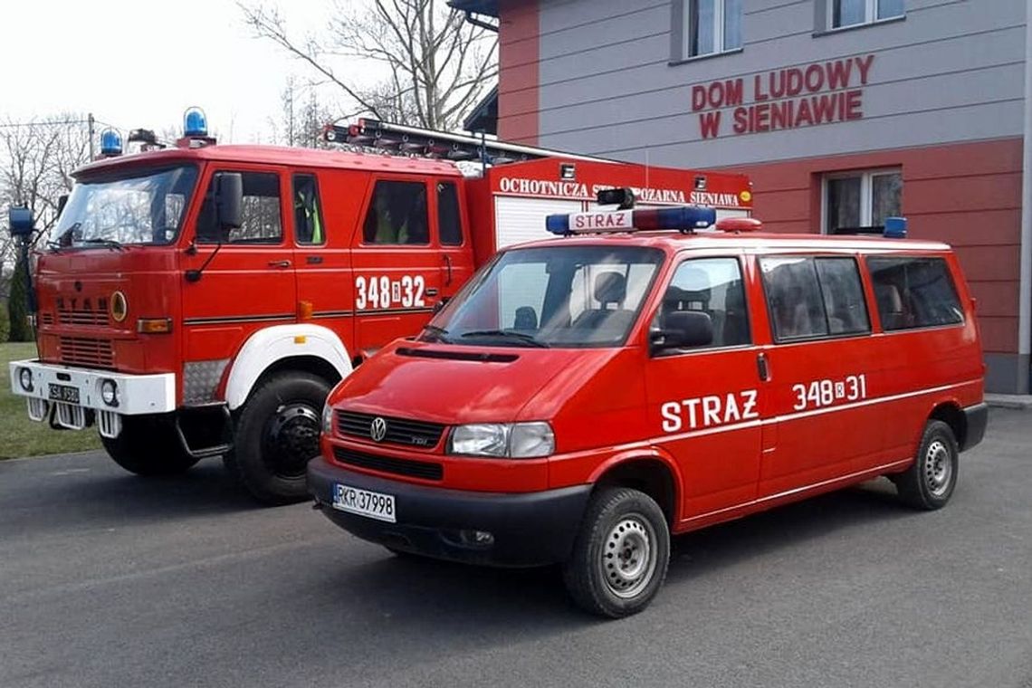 Strażacy z OSP Sieniawa zaadaptowali Volkswagena T4 ze Straży Granicznej