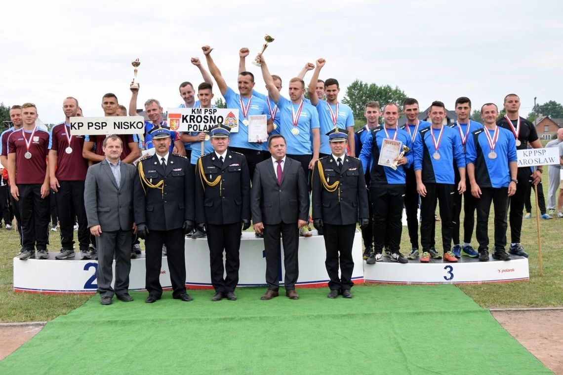 Strażacy z PSP Krosno obronili tytuły mistrzów w XIX Wojewódzkich Mistrzostwach w Sporcie Pożarniczym