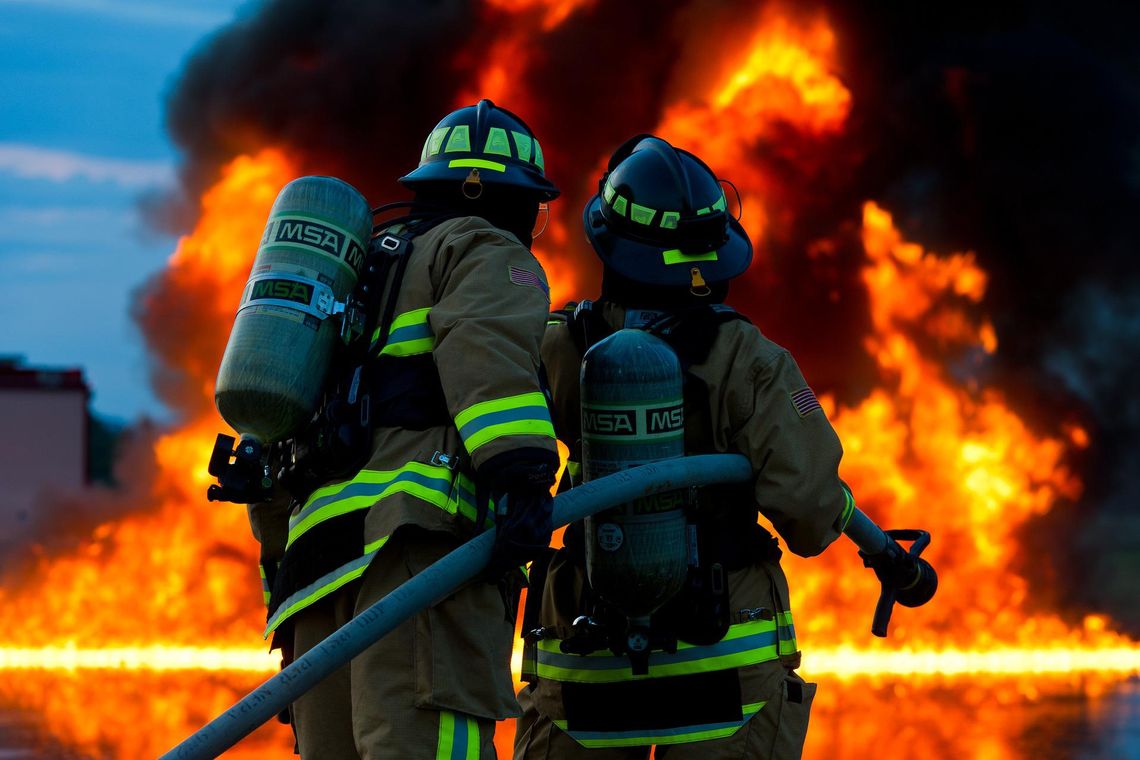 Strój strażaka: galowy i przeznaczony do pracy. Co warto o nim wiedzieć?
