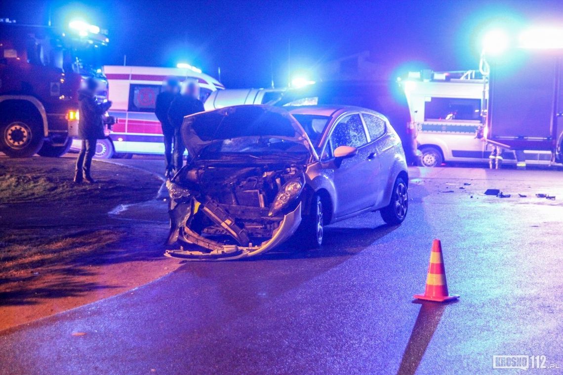 ŚWIERZOWA POLSKA: Zderzenie trzech samochodów przy moście