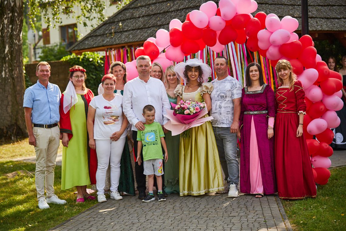 Świętojańskie tradycje w Długiem i Piotrówce, charytatywne serca w Jaszczwi