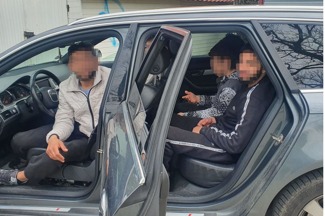 Syryjczycy uciekli z ośrodka dla cudzoziemców na Słowacji. Zatrzymano ich w Lipowicy