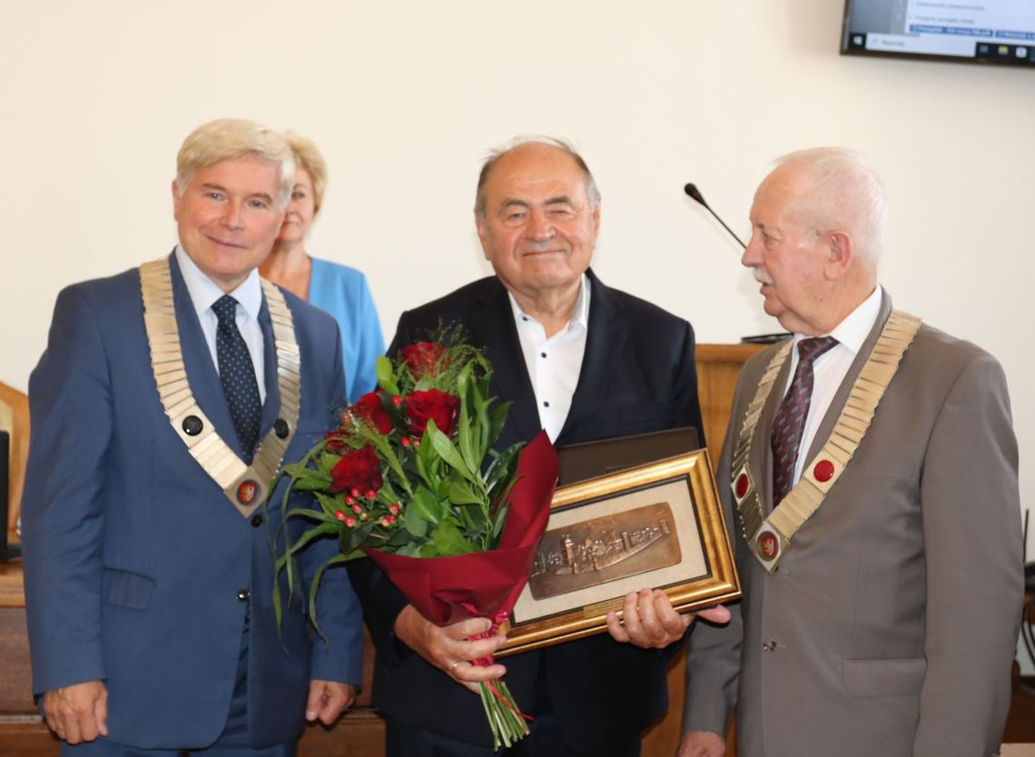 Tadeusz Sanocki odznaczony medalem „Za zasługi dla Krosna”