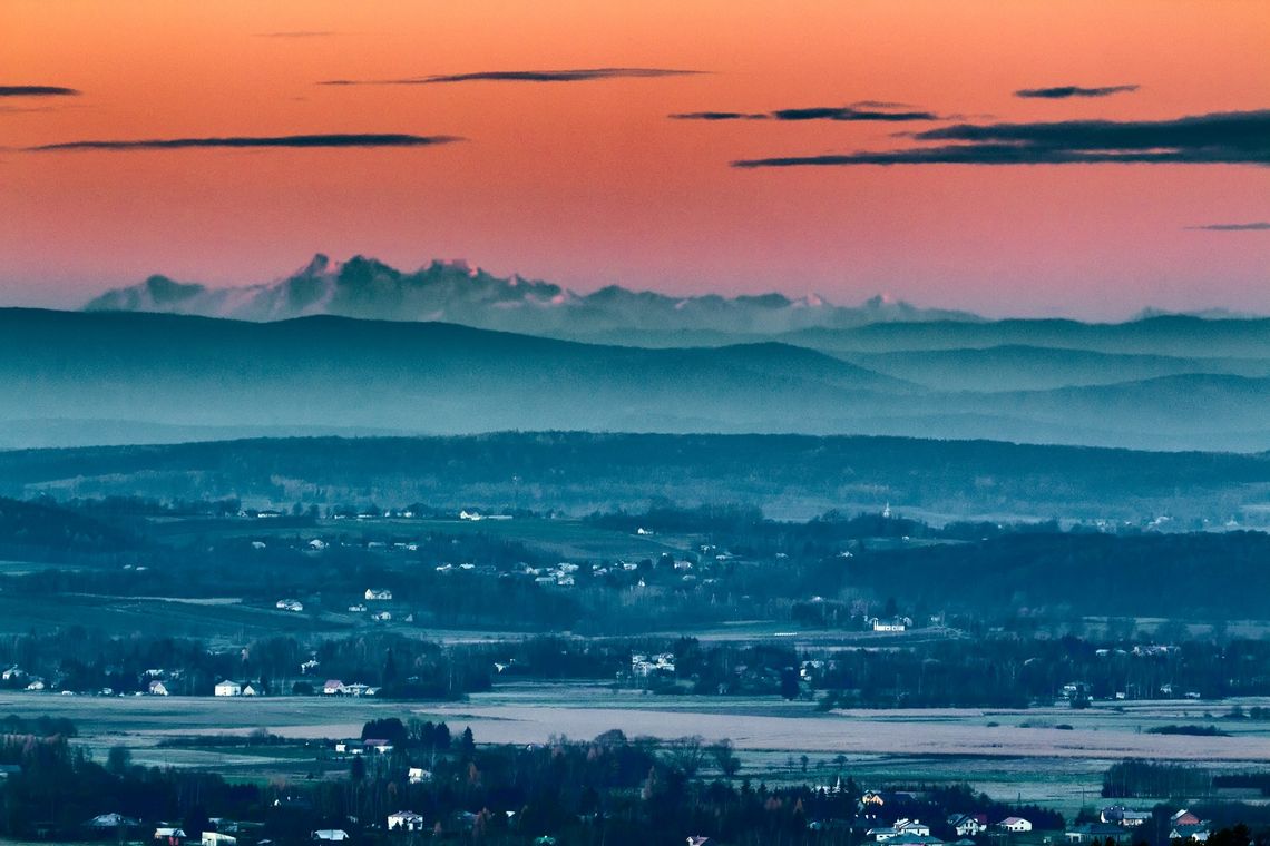 Tatry z Podkarpacia. Dzisiaj widziane były m.in. z okolic Zamku Kamieniec