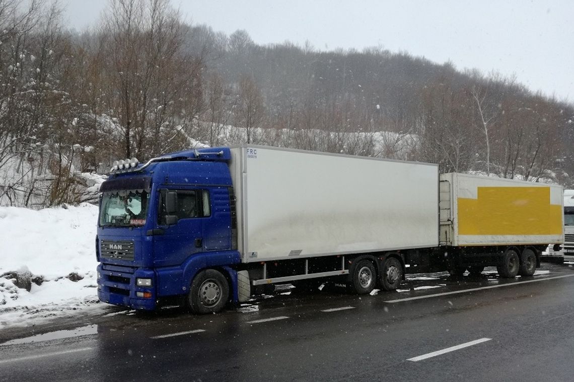 Teleportujące się nieoznakowane ziemniaki w Lipowicy