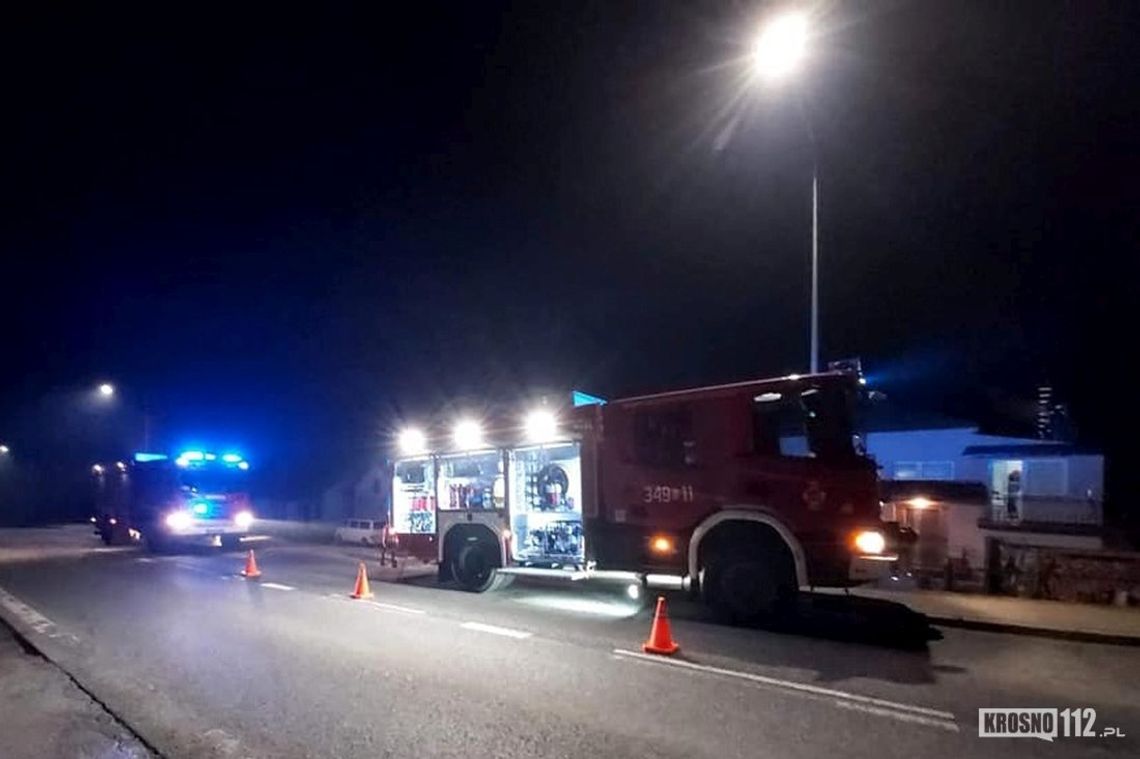 TEODORÓWKA: Pożar sadzy w kominie, a czad w dziecięcym pokoiku
