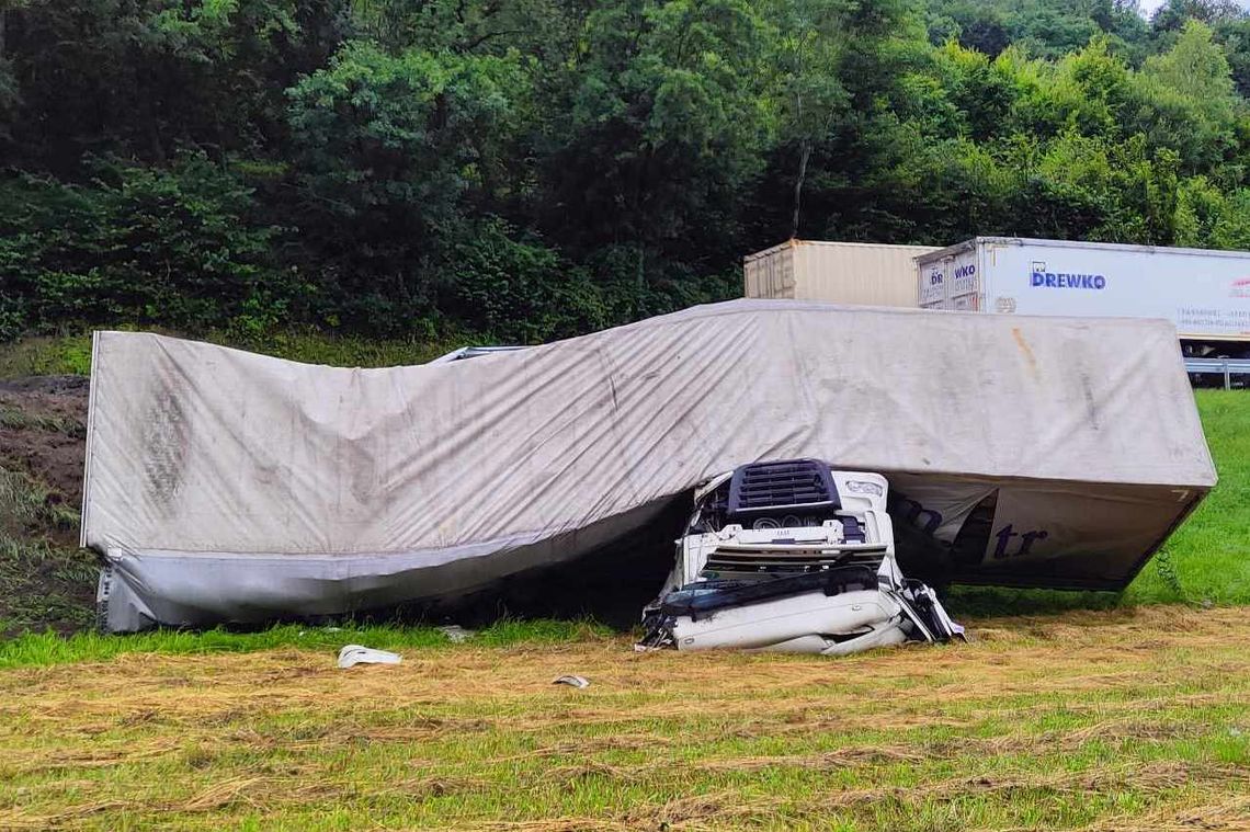 Tragiczny wypadek na DK19 pomiędzy Duklą, a Tylawą! [AKTUALIZACJA]