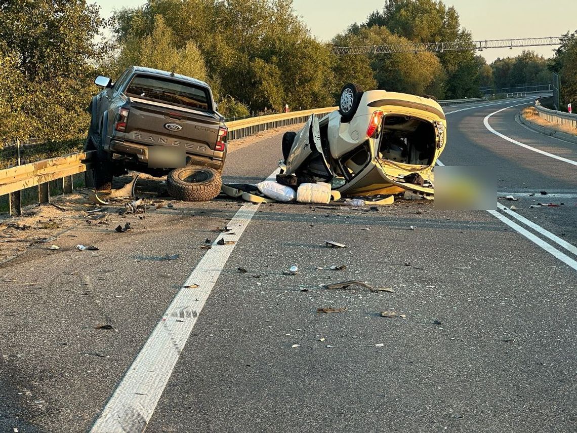 Tragiczny wypadek pod Jarosławiem. 49-letnia kobieta zginęła po czołowym zderzeniu