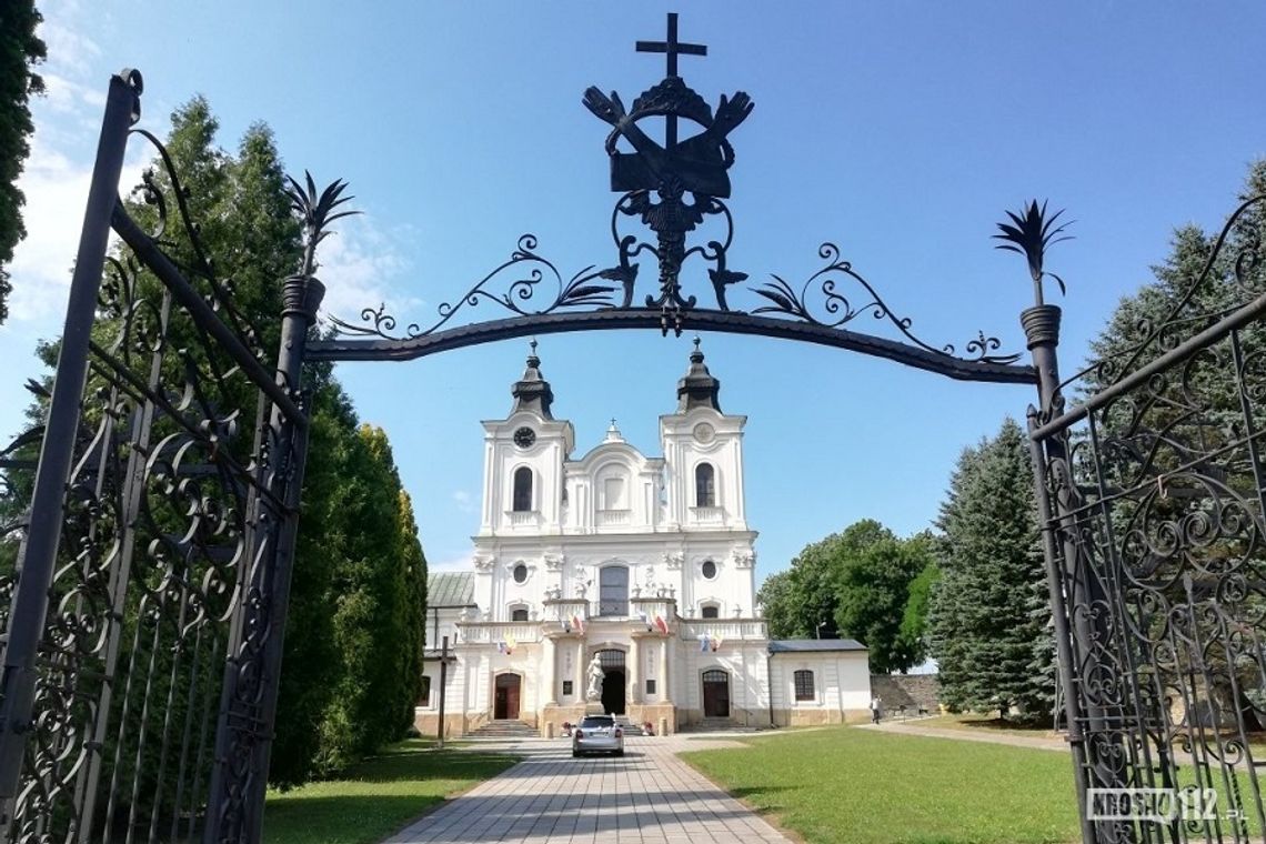 Transmisje mszy świętych w kościołach w Krośnie i powiecie krośnieńskim [PROGRAM TRANSMISJI, AKTUALIZUJEMY]