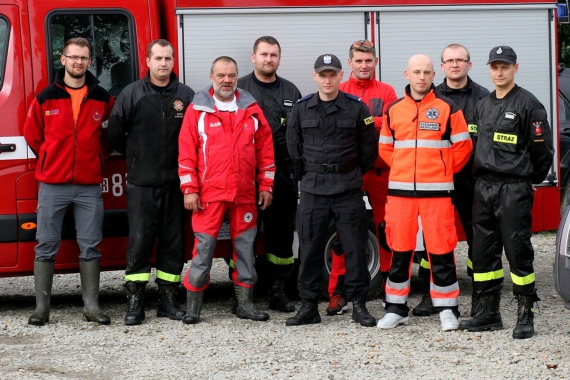 Triathlon policjantów, strażaka i ratownika medycznego promuje akcję charytatywną