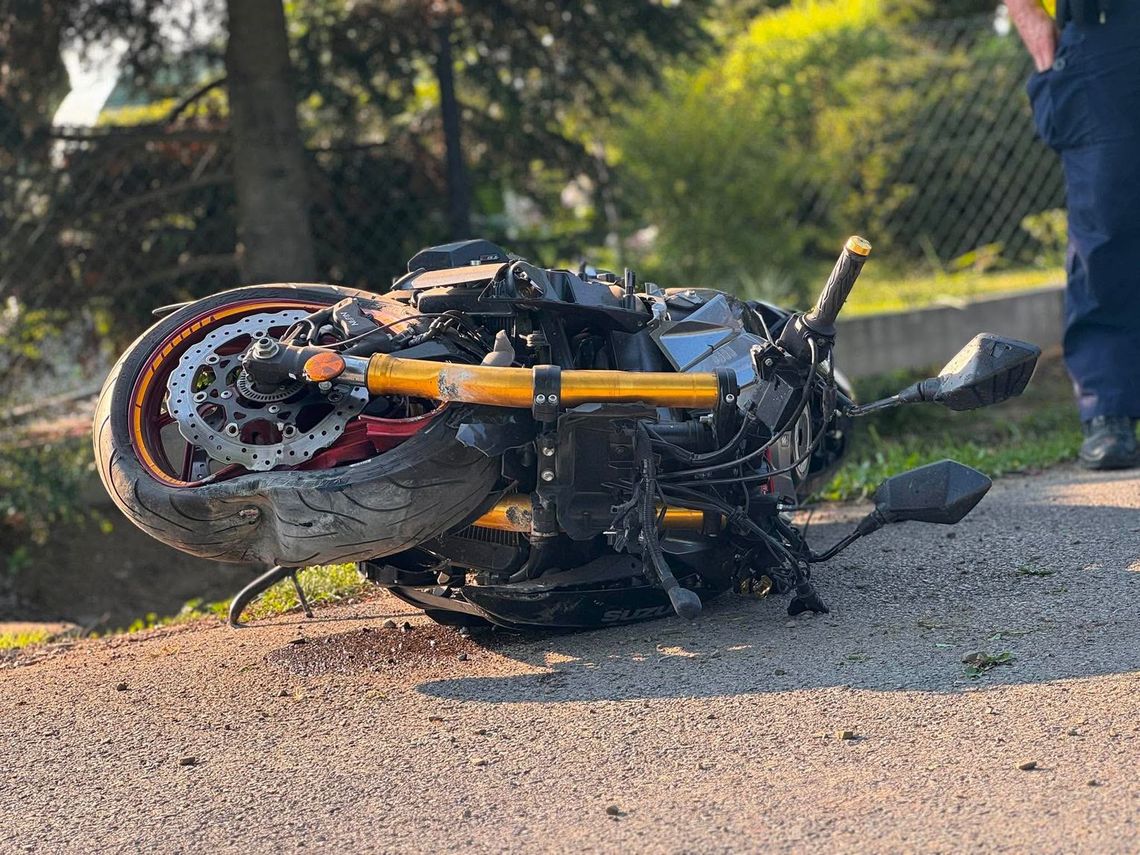 Trwa walka o życie motocyklisty po wypadku na serpentynach na DK28 Trwa walka o życie motocyklisty po wypadku na serpentynach na DK28