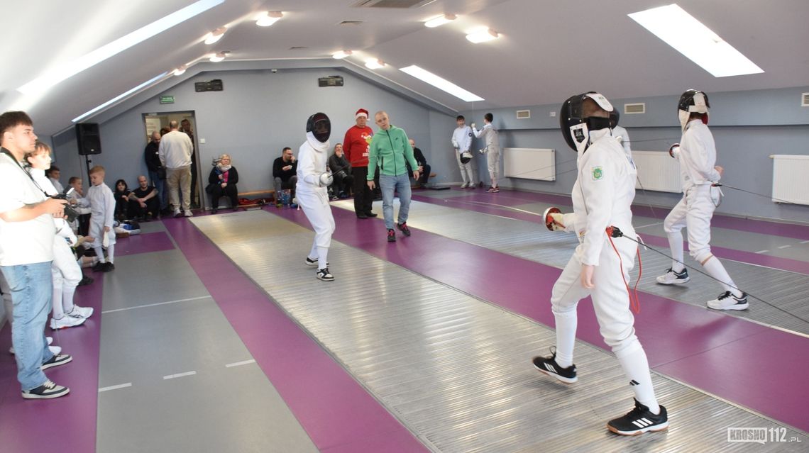 Turniej Mikołajkowy oraz Mistrzostwa Podkarpacia w Szpadzie [ZDJĘCIA, WYNIKI]