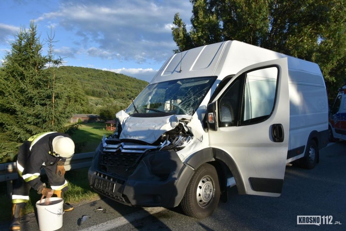 Tylawa: Bus najechał na ciężarówkę