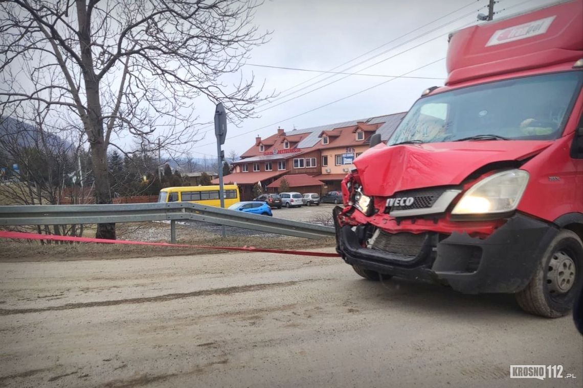 ? Tylawa/DK19. Zderzenie pojazdów niedaleko nowej remizy OSP KSRG Tylawa
