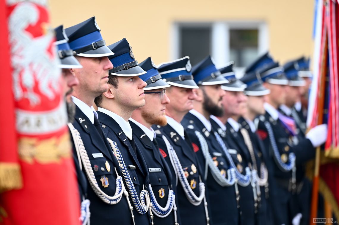 Uroczyste przekazanie i poświęcenie nowego samochodu dla OSP KSRG Pustyny