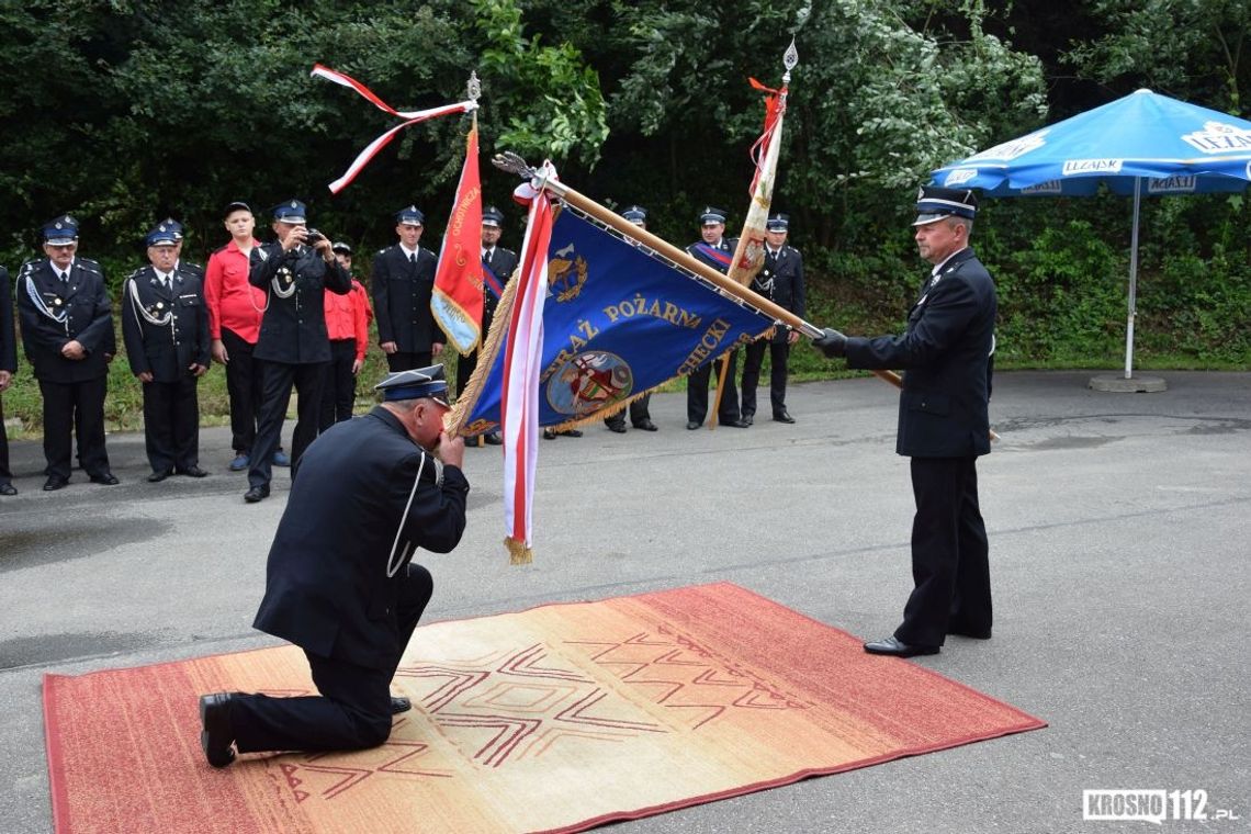 Uroczystość nadania nowego sztandaru dla OSP Wróblik Szlachecki